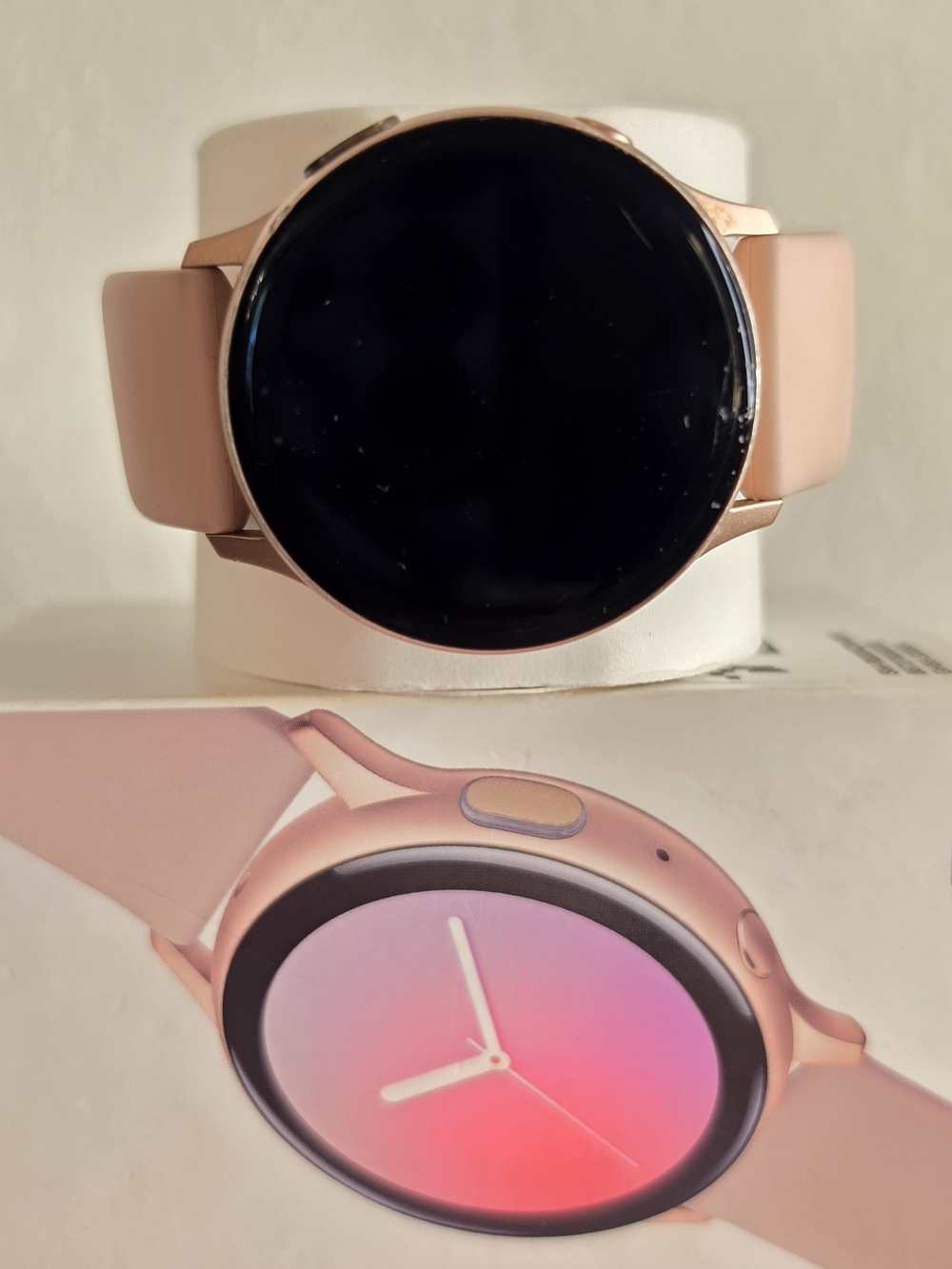 Samsung Galaxy Watch Active2 - Pink Gold (40mm) - Picture 2 of 16